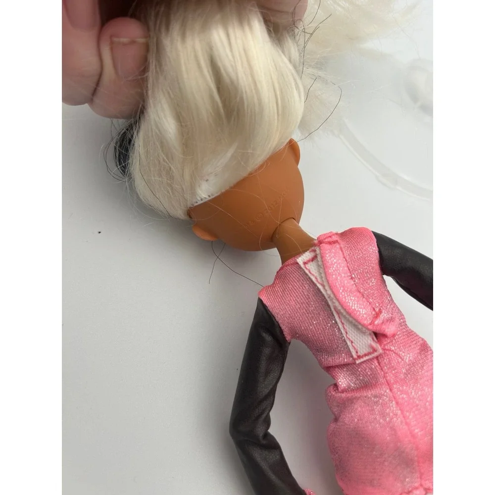 Bratzillia Sashabella Paws fashion doll